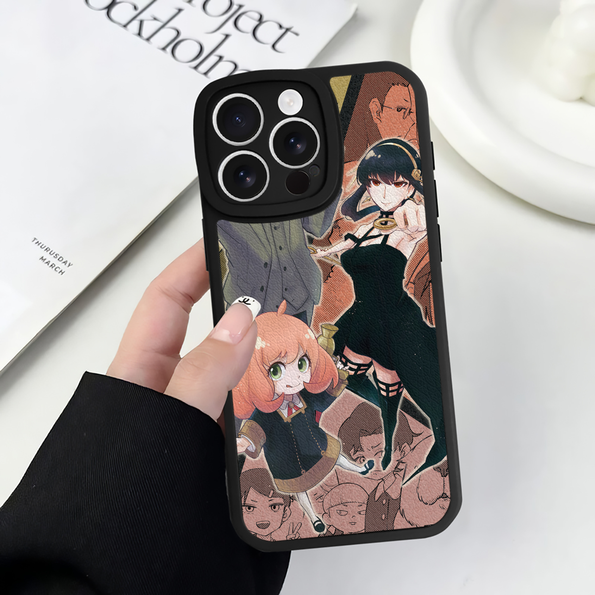 （画像用） SPY×FAMILY间谍家家酒 【iPhone 16シリーズ対応】シリコンスマホケース（レザー調） 材質：シリコン